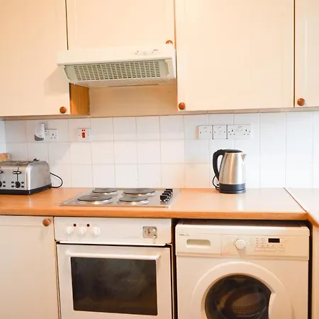 شقة Cosy 1 Bedroom Flat On Gloucester Road North